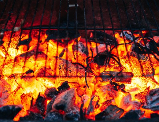 Φούρνος Roaster vs Ανοιχτή Ψησταριά: Ποια είναι η καλύτερη επιλογή για επαγγελματική κουζίνα;